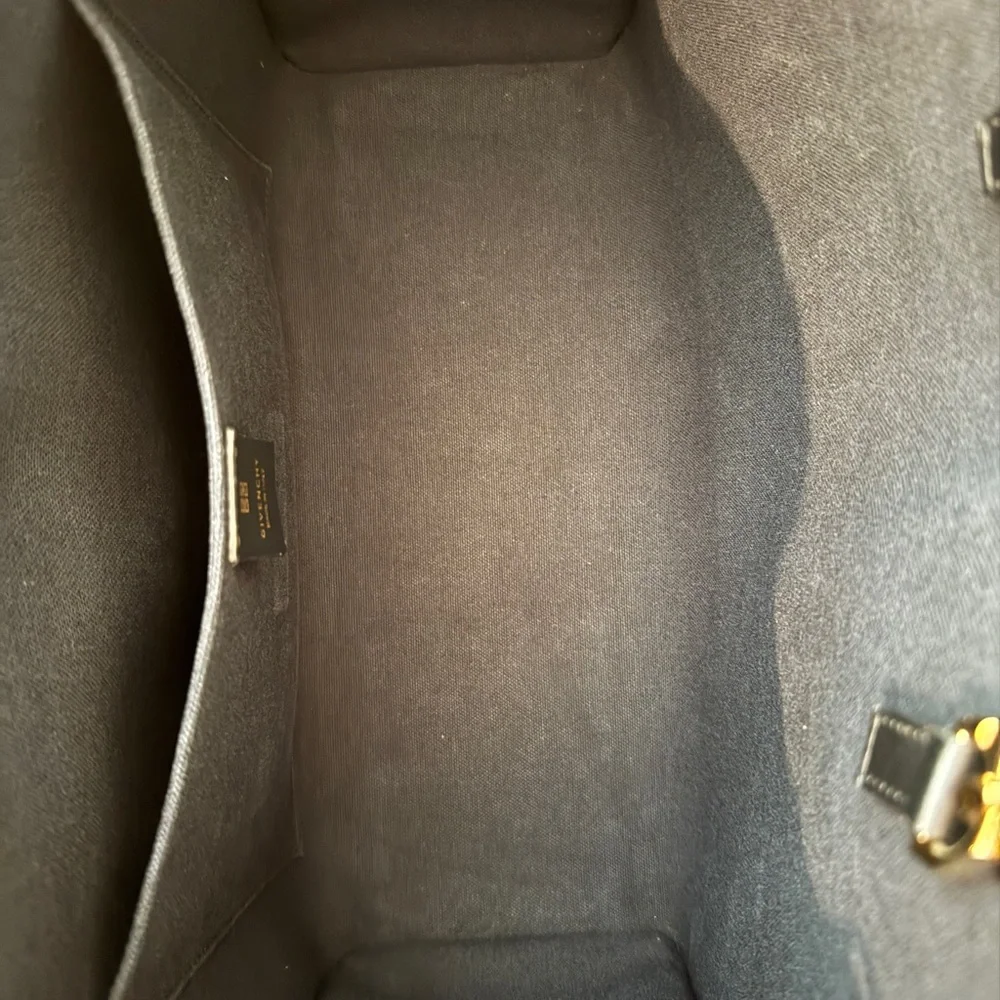 Givenchy Black G-Tote w/ Chain - Picture 7 of 11